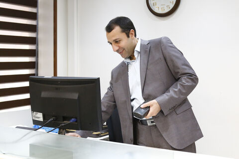 مدیرعامل بانک توسعه صادرات ایران از تحریریه ایبِنا بازدید کرد