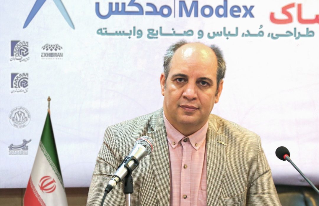 مجید اکبری مدیر اجرایی نمایشگاه خبر داد: بزرگترین نمایشگاه پوشاک و چرم کشور در شهر آفتاب برگزار می شود