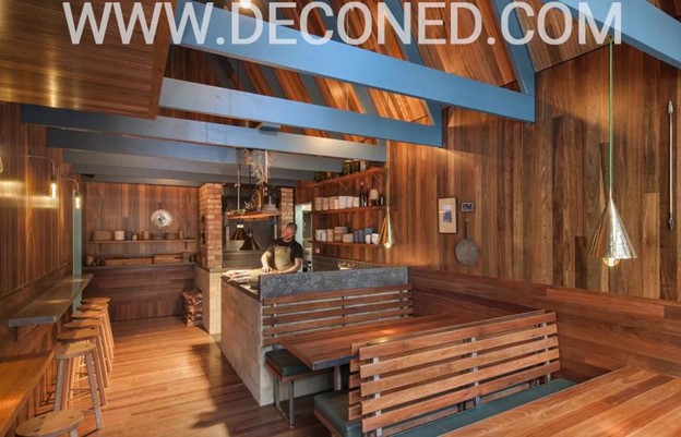 طراحی داخلی رستوران چوبی