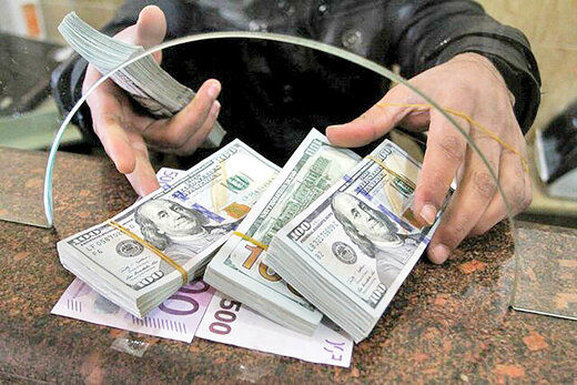 ریزش دلار در تهران دلال ها را بیچاره کرد