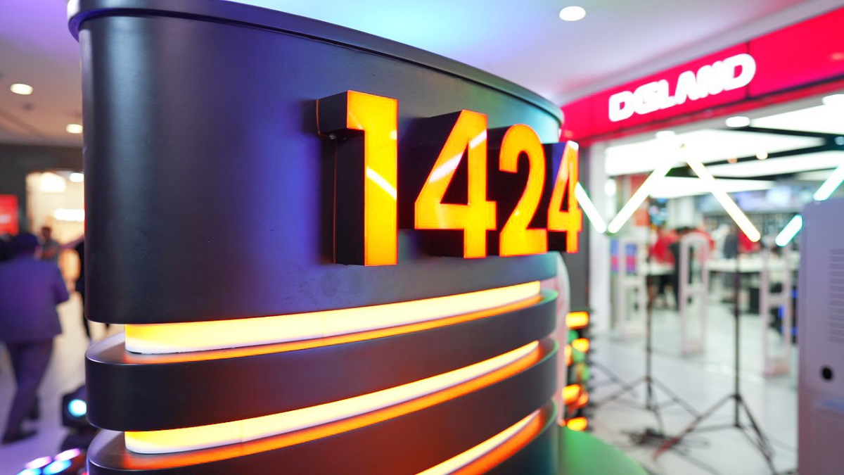 پیشخوان حضوری 1424 خدمات تعمیر گوشی و دستگاه های دیجیتال در مرکز خرید چارسو