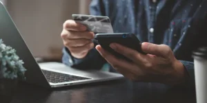 ارتباط با کارشناسان پشتیبانی بانک رسالت