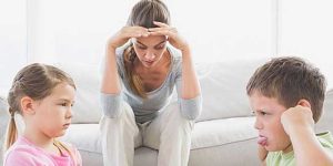 چگونه با کودکان که زورگو است رفتار کنیم؟ راهنمای جامع برای والدین و مربیان