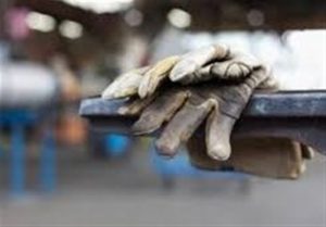 هشدار جدی: اخراج کارمندان در بحران، آخرین تیر ترکش کارفرمایان باشد