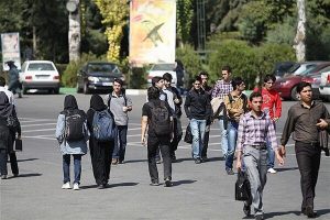 هشدار معاون وزیر کار: ۴۰ درصد فارغ‌التحصیلان در مشاغل نامرتبط مشغول‌اند