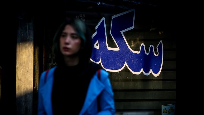 افزایش قیمت طلا و سکه همزمان با کاهش نرخ دلار و یورو