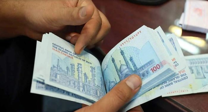 دولت فرمول جدید دستمزد ۱۴۰۵ را بررسی میکند