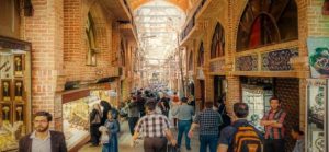 آمار نگران‌کننده؛ یک‌سوم ایرانیان زیر خط فقر قرار گرفتند