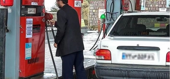 بنزین ۵۰ هزار تومان؟ واکنشها به شایعه افزایش قیمت در آبان ۱۴۰۴
