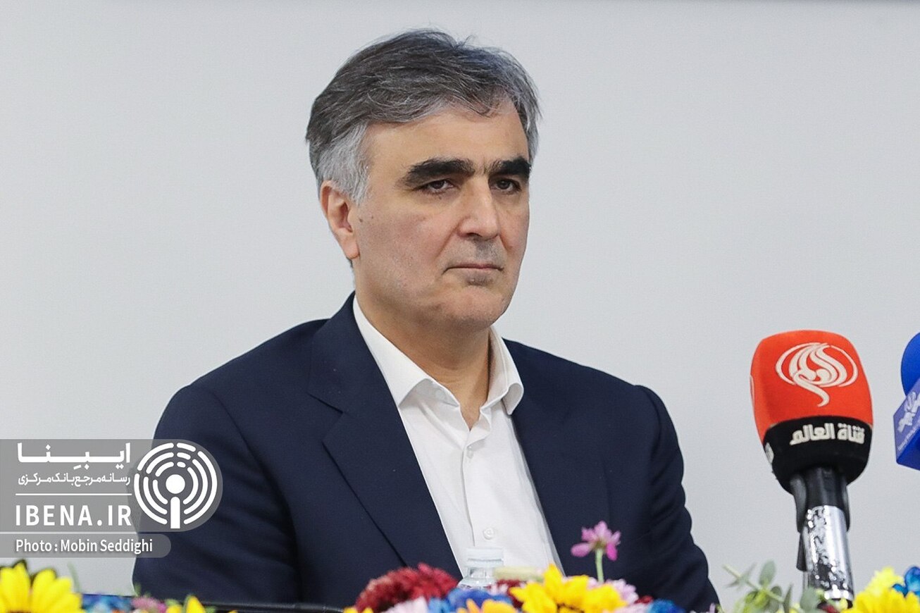 تفاوت انحلال و فرآیند گزیر از زبان رئیس کل بانک مرکزی