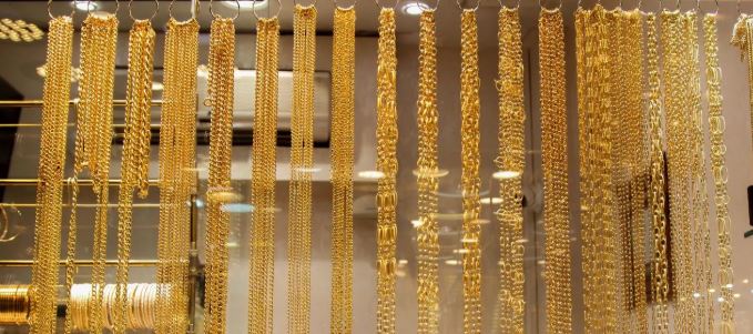قیمت طلای ۱۸عیار امروز ۱۸ دی؛ سیر نزولی بازار طلا