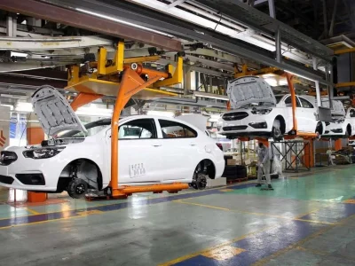 بحران ارزی فشار سنگین به صنعت خودرو وارد کرد