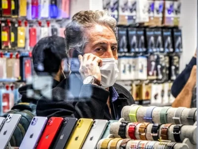 قیمت موبایل در راه کاهش؛ خبر خوش برای خریداران
