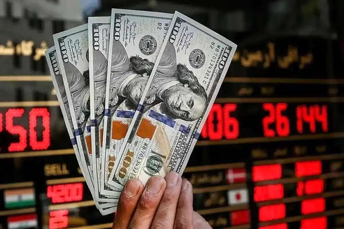 خبر مذاکرات چگونه دلار را تکان داد؟ روایت میدان فردوسی