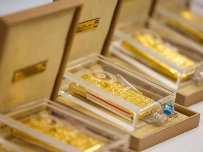 کاهش قیمت طلا در بازارهای جهانی تحت تاثیر دلار و نرخ بهره در آمریکا