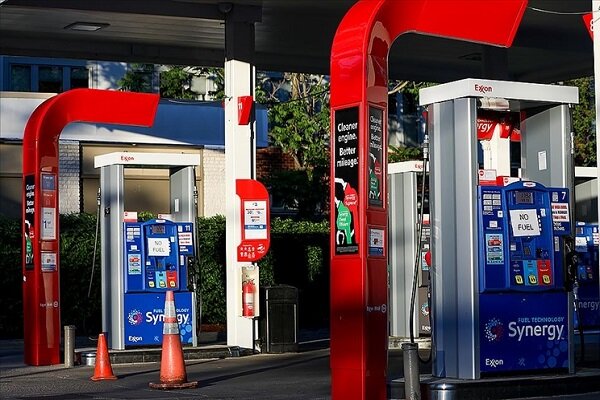 قیمت بنزین در آمریکا بار دیگر افزایش مییابد
