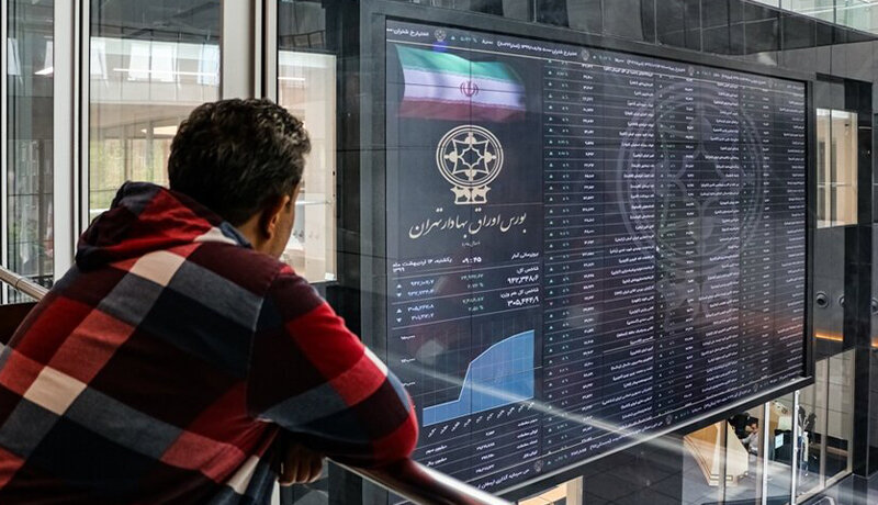 رشد ۷۲ درصدی درآمد فروش ناشران بورسی در سهماهه اخیر