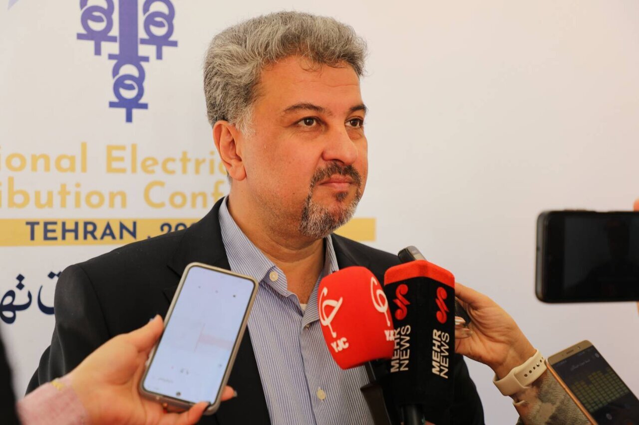 عرضه ۵۰۰ مگاوات برق صنایع در بورس انرژی برای جبران کسری