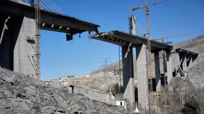سرنوشت پل B1 کرج به تصمیمگیری 15 متخصص گره خورد
