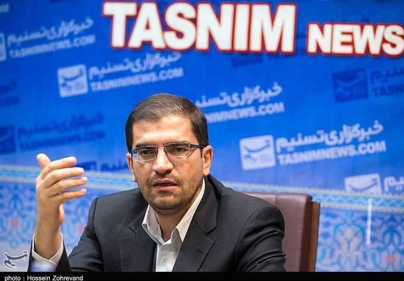 شورای رقابت و سازمان حمایت در تعیین قیمت خودرو بی‌اثر شده‌اند