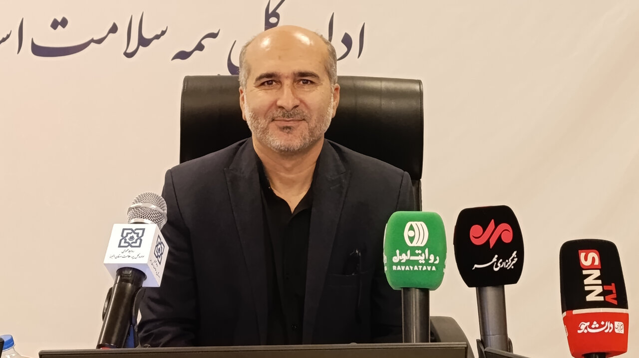 بیمه سلامت با مشکل پرداخت حق مراکز درمانی به دلیل گرانی هزینههای درمان روبرو است