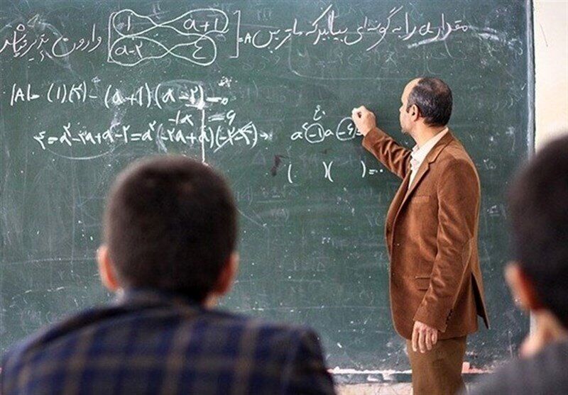 آموزش و پرورش تایید کرد: پدر دانش‌آموز در آباده معلم را ضرب و شتم کرده، معلمان اعتصاب کردند
